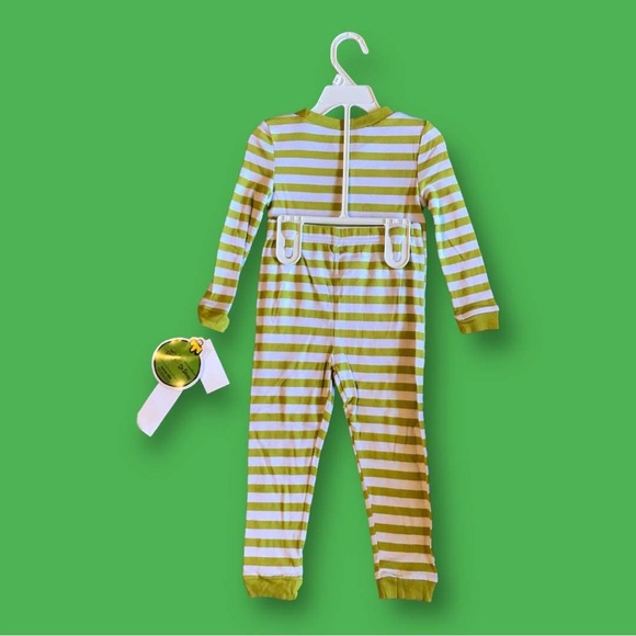 ONLY ONE 3T LEFT! NEW THE GRINCH GREEN STRIPED CHRISTMAS PAJAMAS - Picture 2 of 10